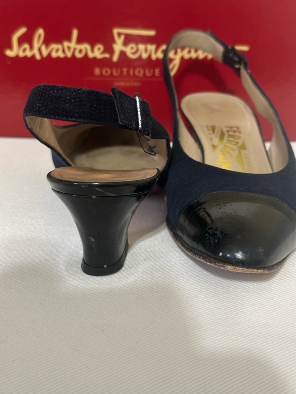 Salvatore Ferragamo Blue Slingback Pumps With Black Patent Cap Toe - Picture 3 of 7